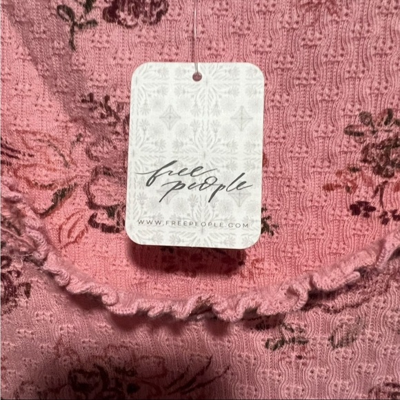 We the Free Clover Printed Thermal Pink, New with Tags - Picture 5 of 6